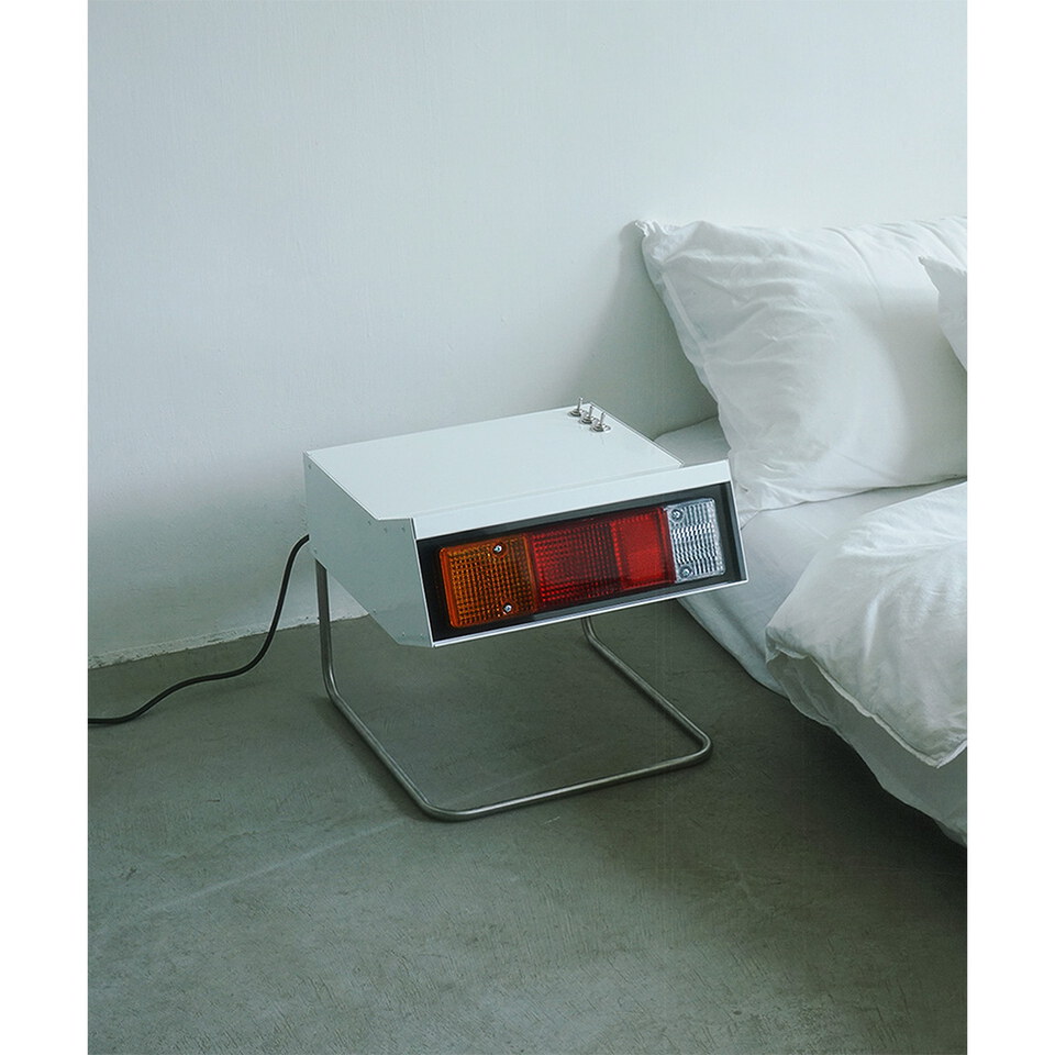 車燈邊桌 L300 Car Light Side Table