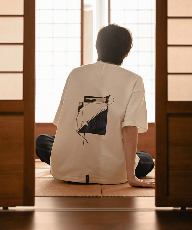 MELSIGN 短袖上衣 Ευκλε?δη? Graphic Tee