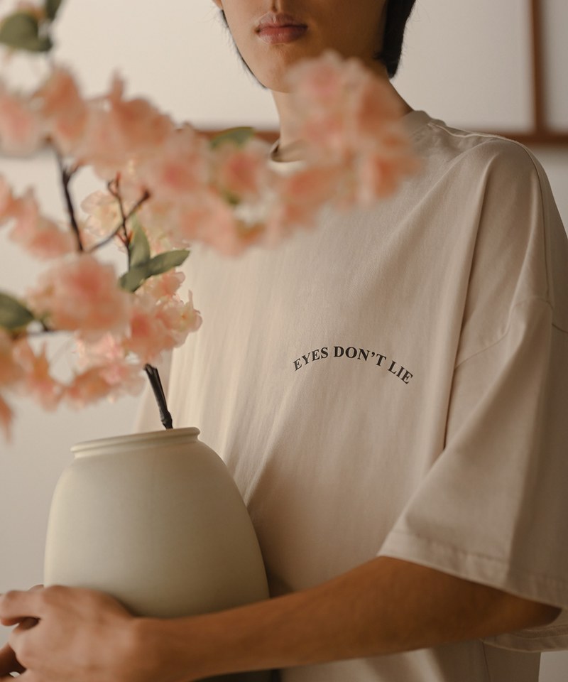 MELSIGN 短袖上衣 Eyes don't lie Graphic Tee