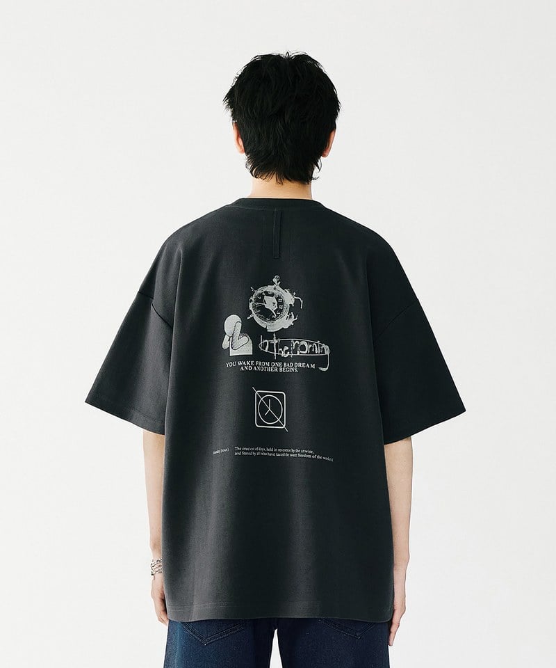 印花上衣 Mon. Wake Me Never Tee