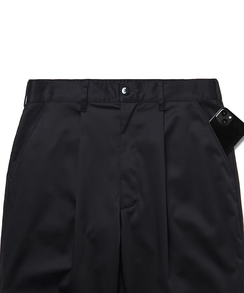 MELSIGN 斜向剪裁寬鬆直筒褲 Twisted Concept Trousers