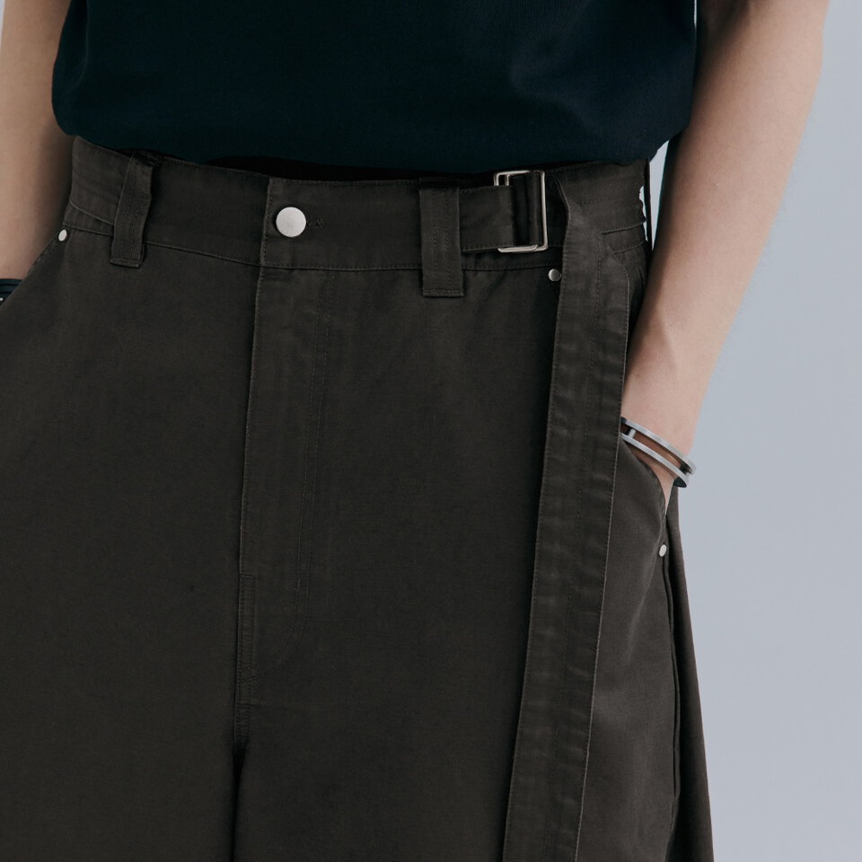 極簡七分褲 Cropped Drapey Baggy Pants