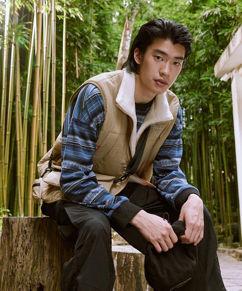 基本緹花條紋上衣