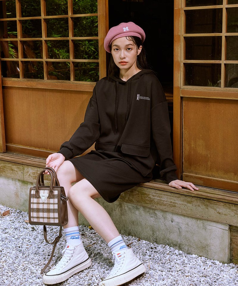 女款正肩連帽洋裝