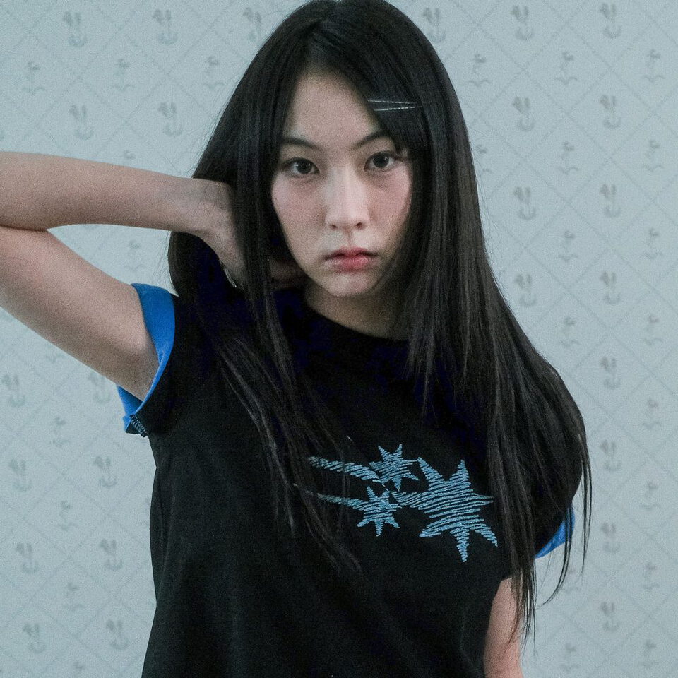 NGC0105-261 手繪星星上衣 SKETCH 3STAR BASIC TEE