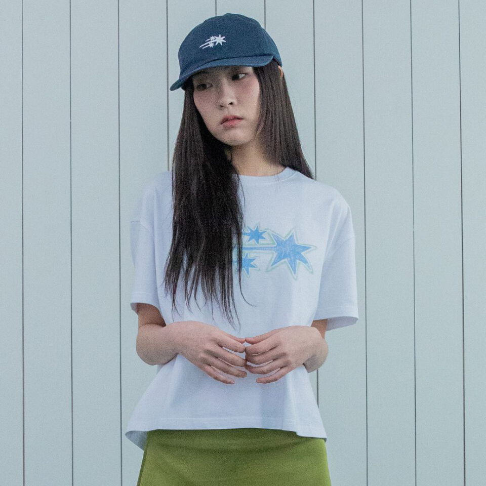 星星上衣 DRAWING 3STAR BIG CROP TEE