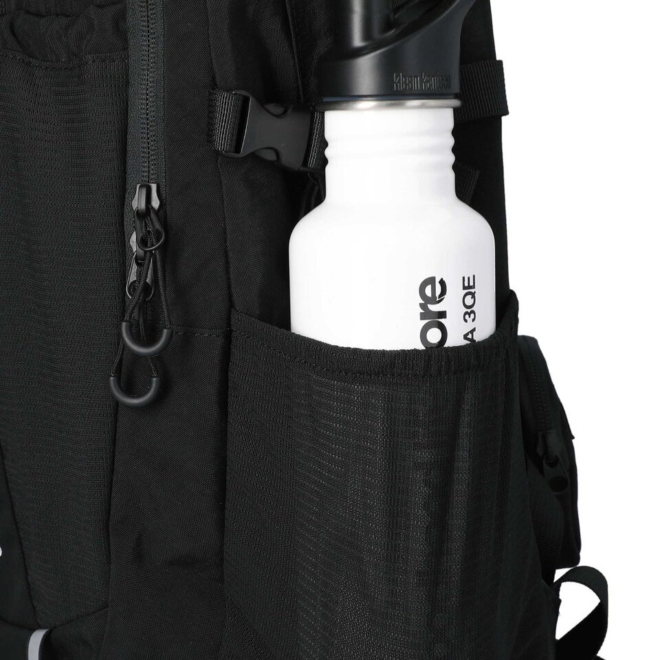 NKD3009-261 多功能後背包 CARABINER MESH BACKPACK