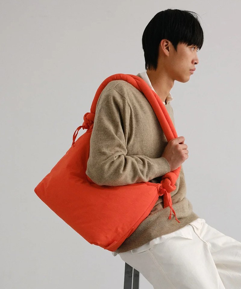 OLN2301-232 ONA SOFT BAG 空氣雲朵包