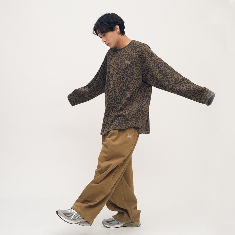 OPM0122-252 豹紋棉質長TEE