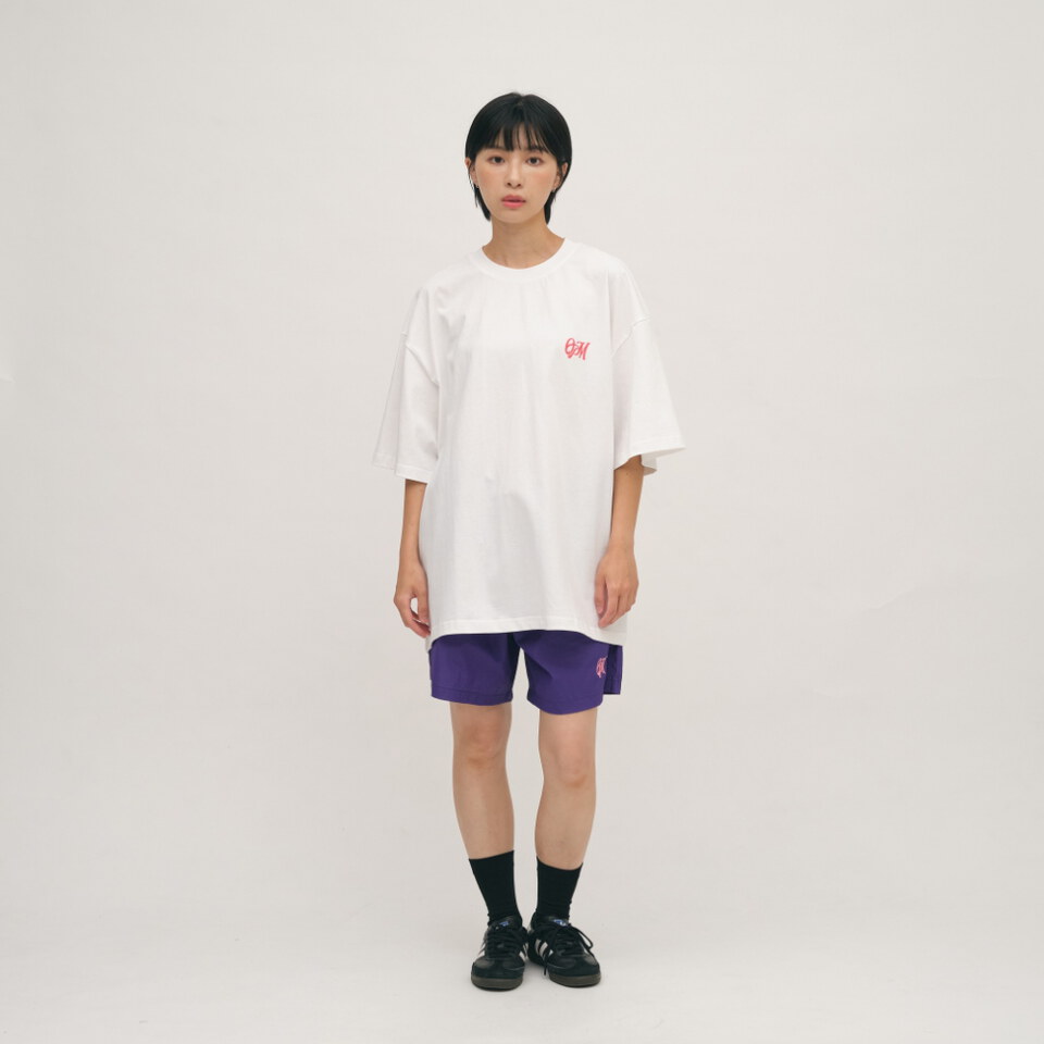 日常草寫LOGO圖TEE