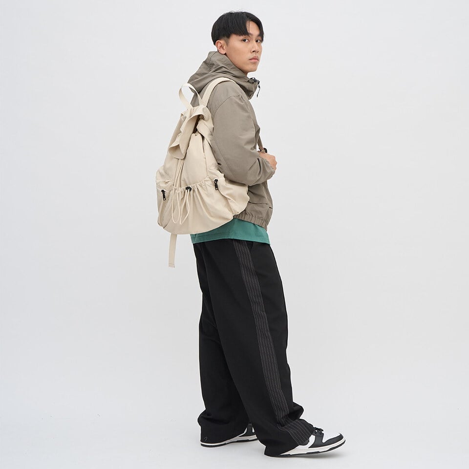 OPM3010-251 尼龍皺褶抽繩後背包