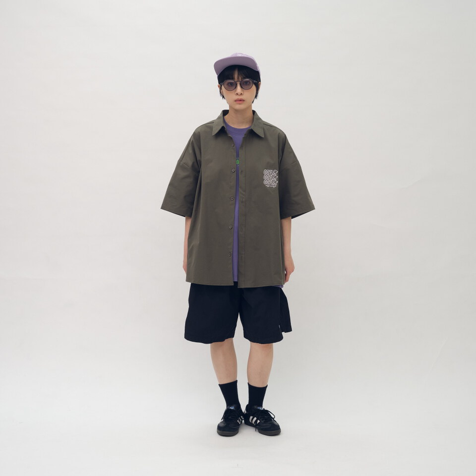 OPM3322-261 臘腸狗狗滑板短袖襯衫