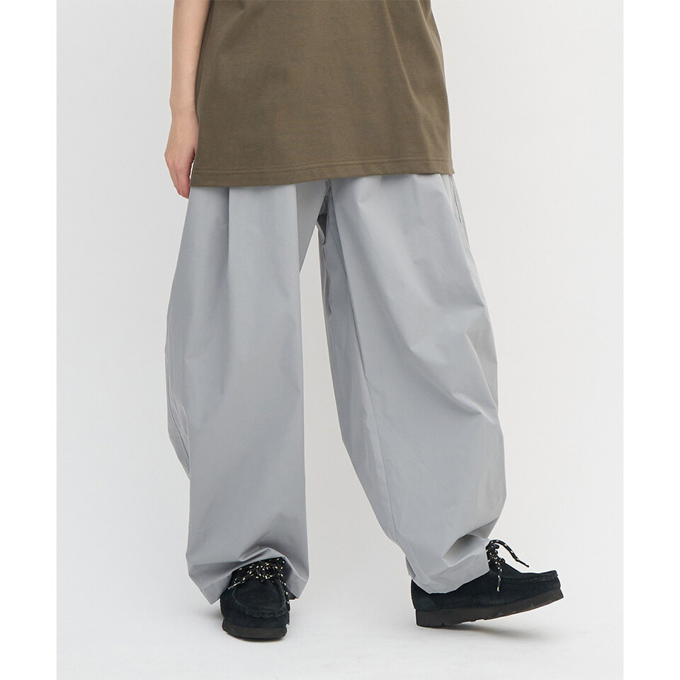 OPM4007-251 防潑水立體剪裁錐寬褲