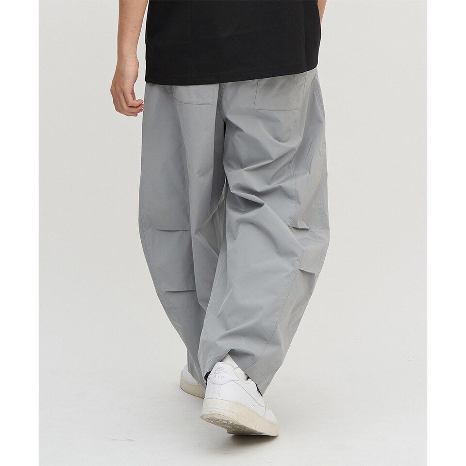 OPM4007-251 防潑水立體剪裁錐寬褲