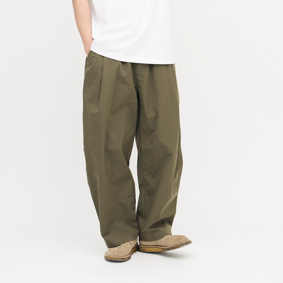 OPM4007-251 防潑水立體剪裁錐寬褲