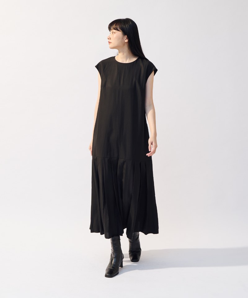 法式袖百褶洋裝