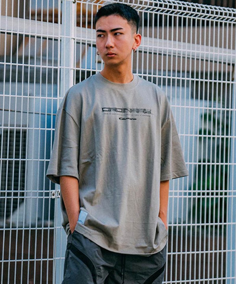 ORDINARY 手繪素描賽車TEE