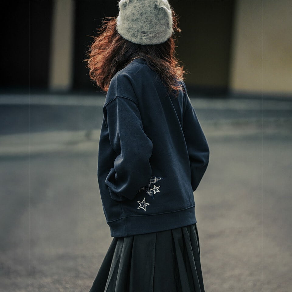 ORD0178-252 格紋星貼布大學T