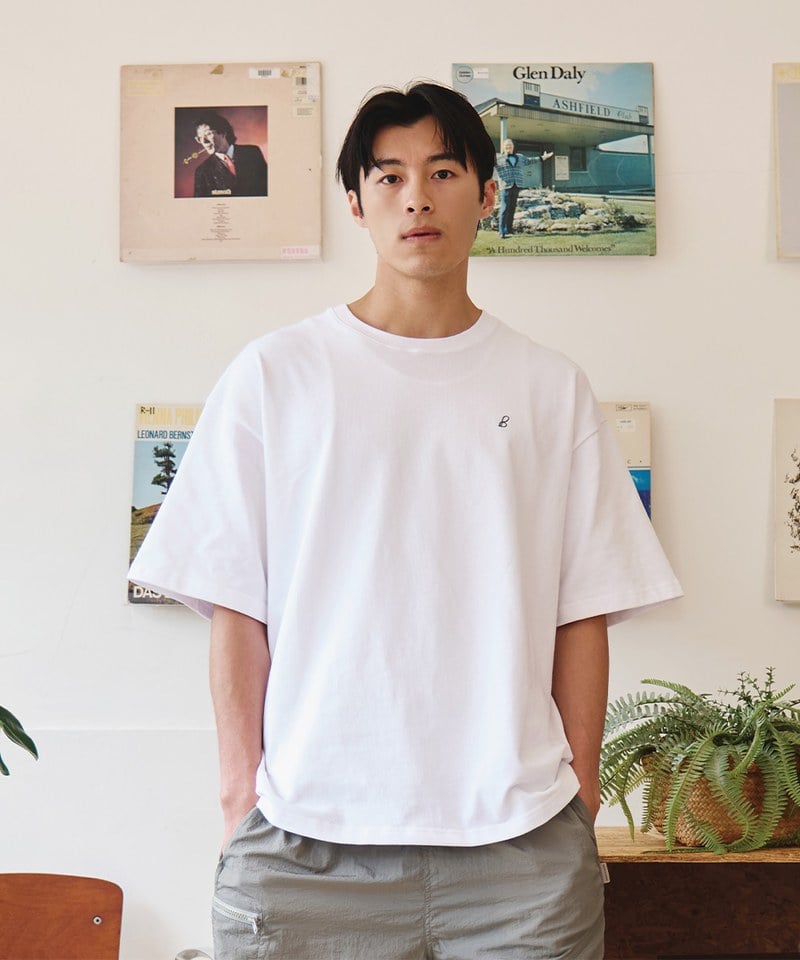 左胸刺繡LOGO短Tee