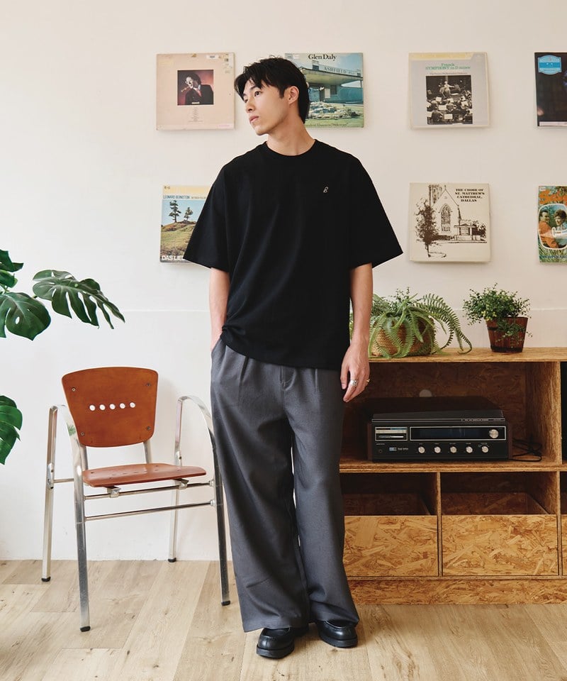 左胸刺繡LOGO短Tee