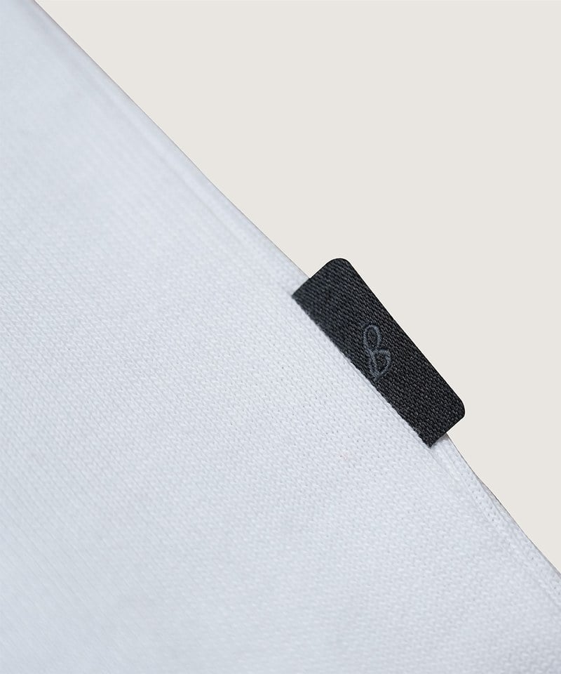左胸刺繡LOGO短Tee