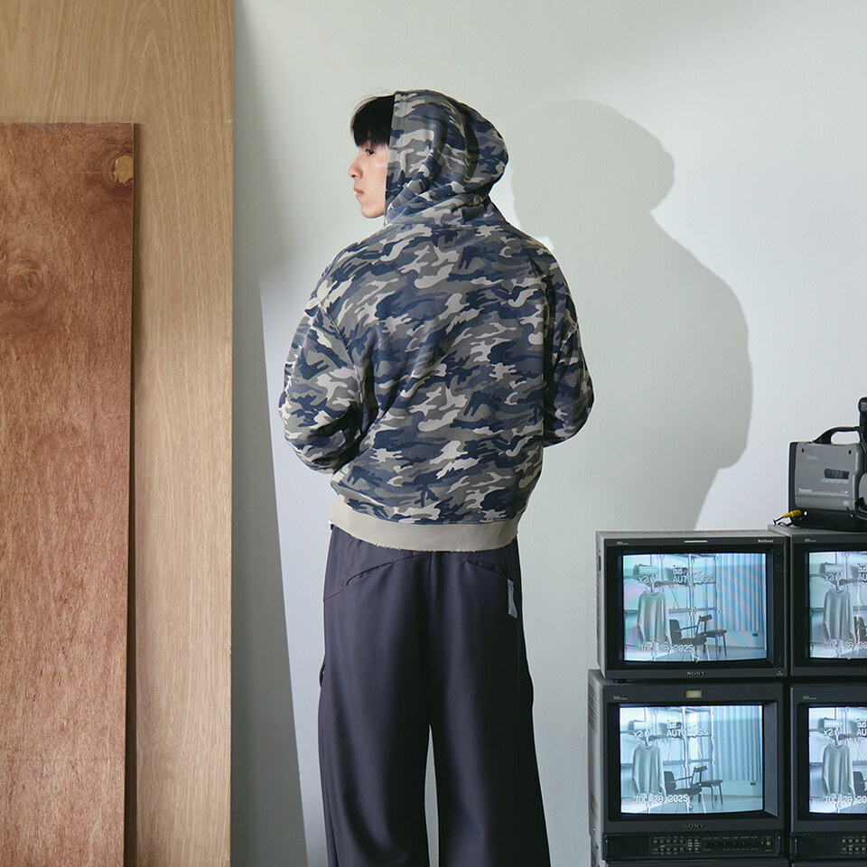 滿版迷彩做舊連帽外套 VINTAGE PATTERN HOODED JACKET