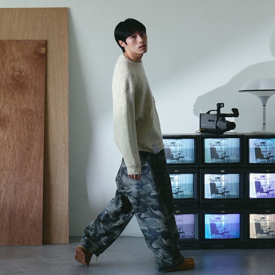 PBP1109-252 彩點紗手繡LOGO 毛衣