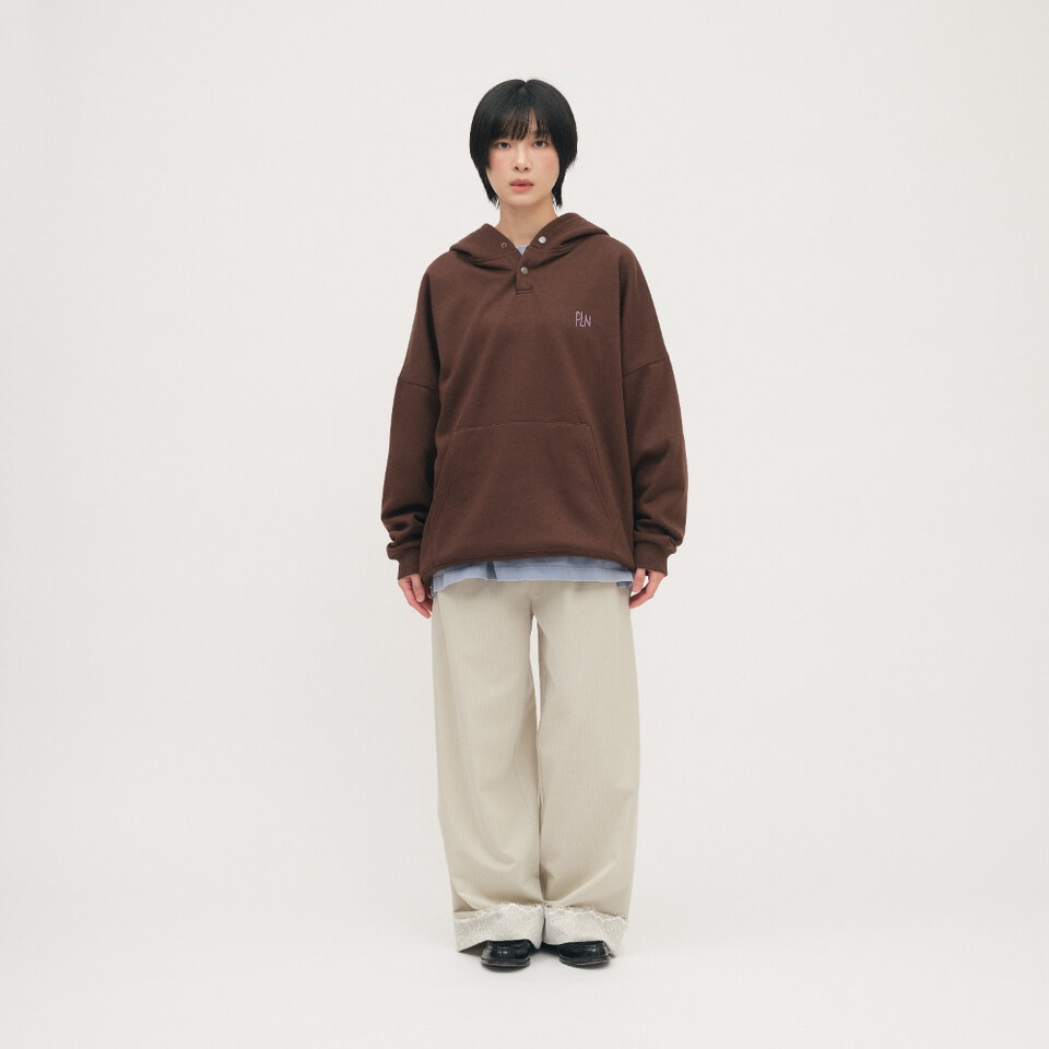 PLN00100-262 釦領半開襟帽TEE