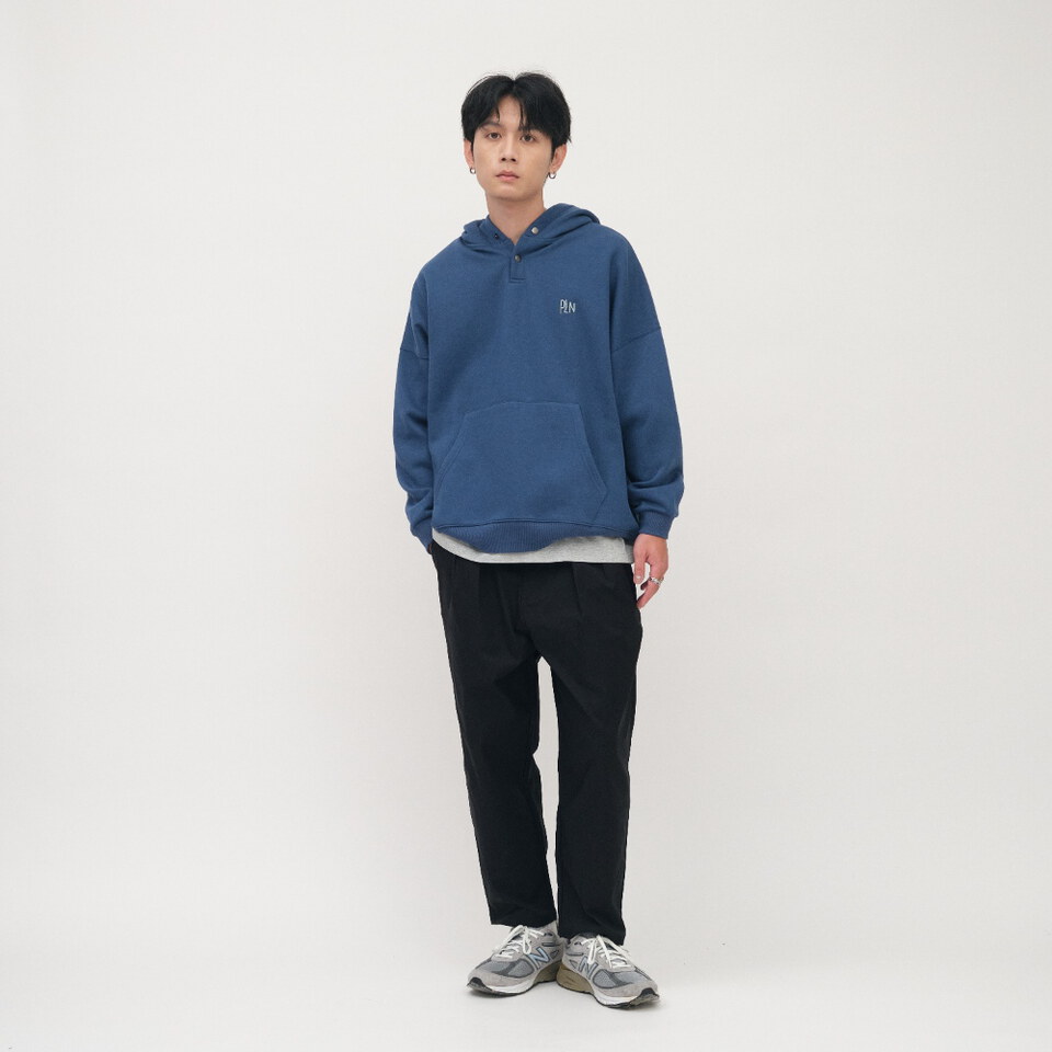 PLN00100-262 釦領半開襟帽TEE