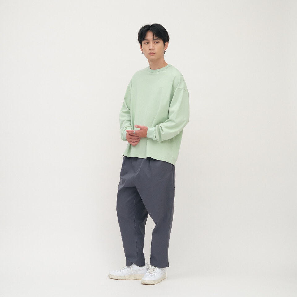 寬版刺繡水洗長TEE