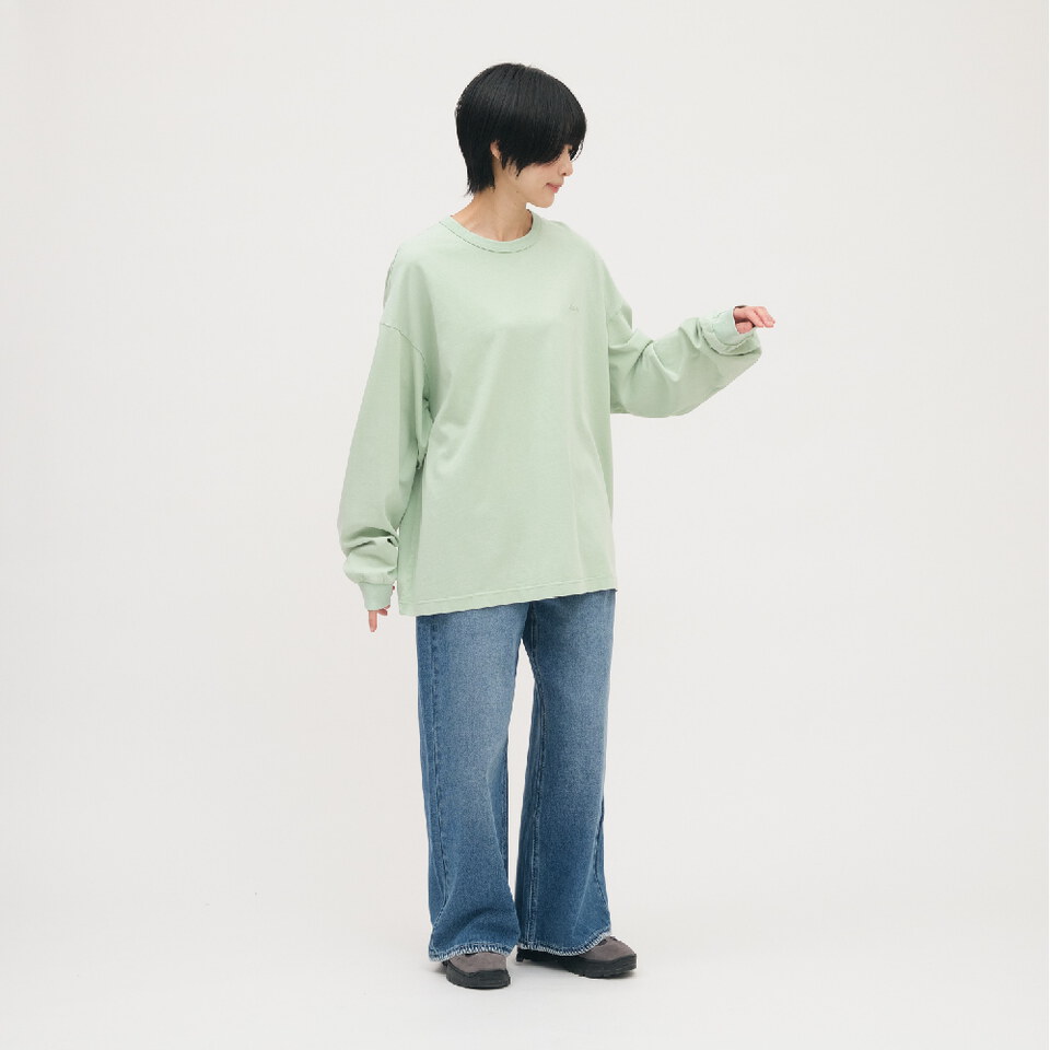 寬版刺繡水洗長TEE