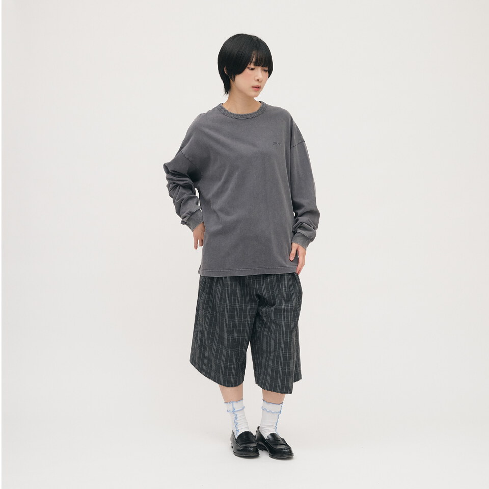 寬版刺繡水洗長TEE