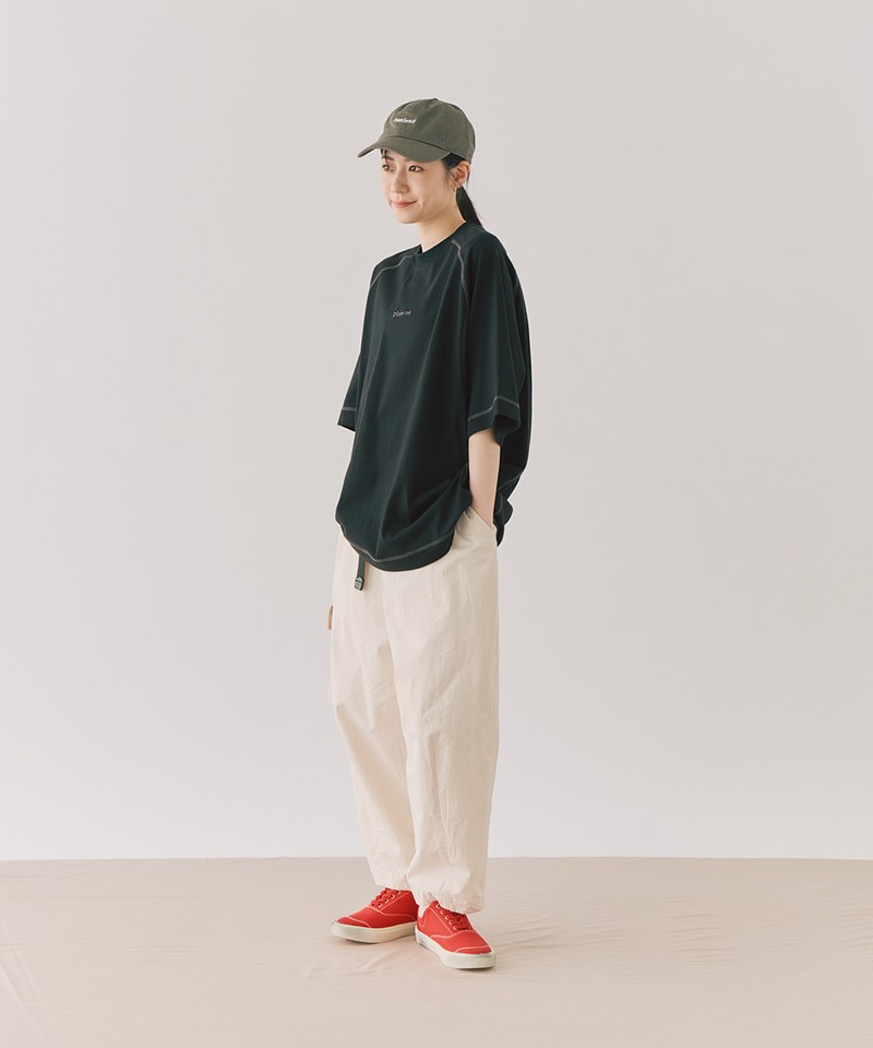 爬線剪裁logo TEE