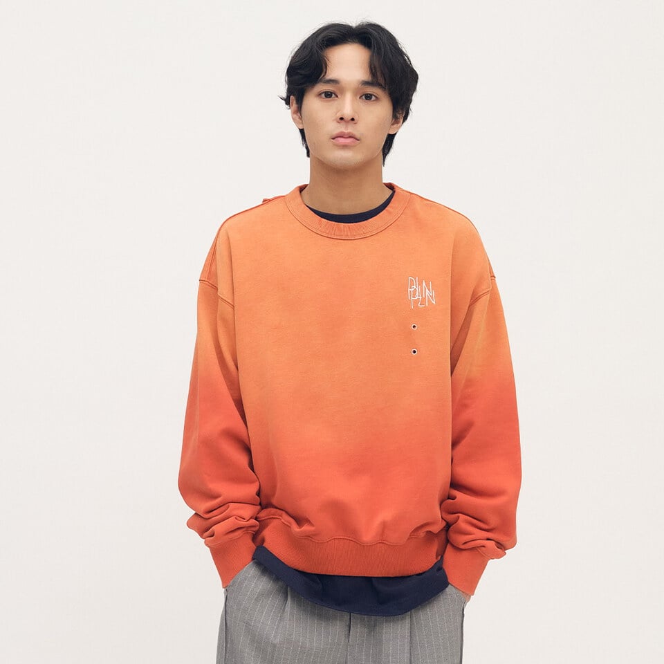 PLN0085-252 clip by clip 拉鍊短版大學TEE