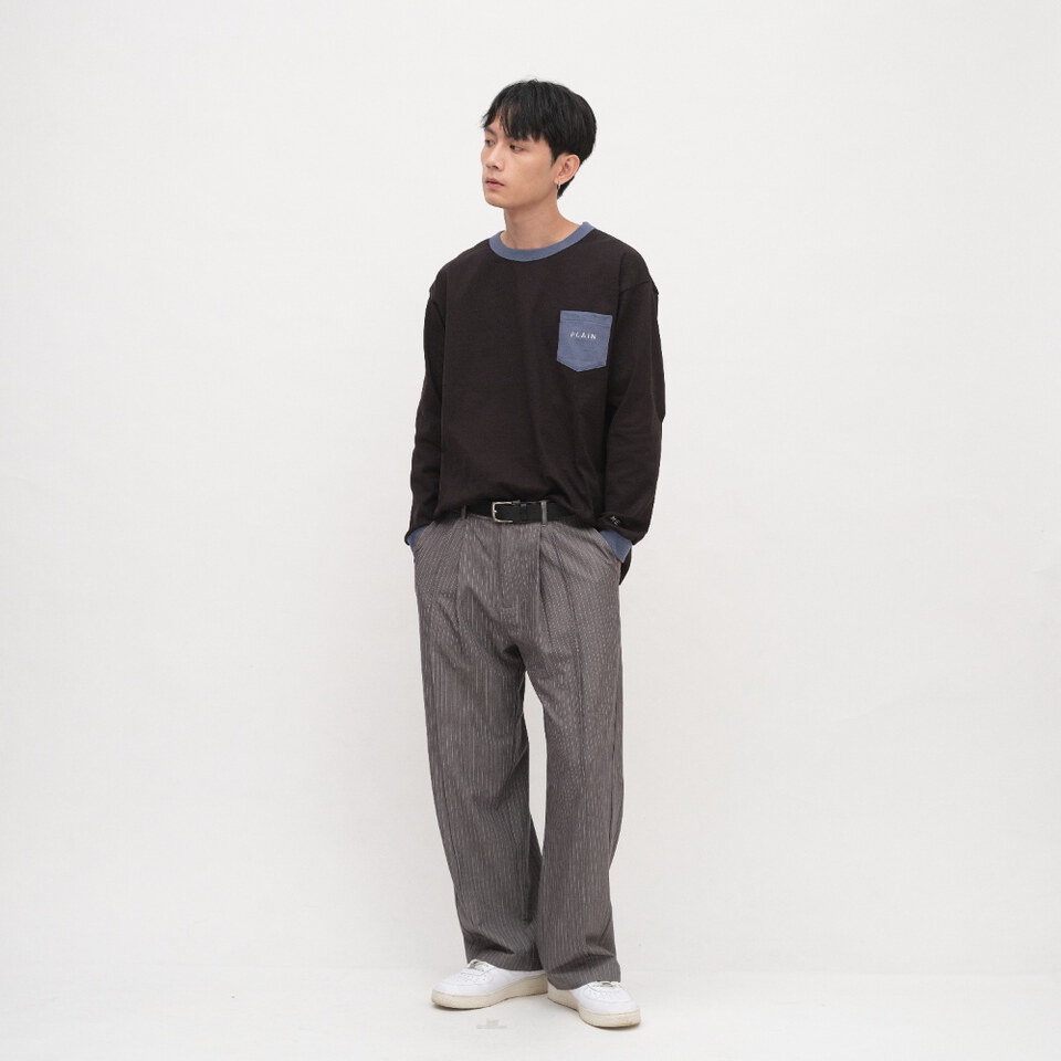 PLAIN口袋長TEE