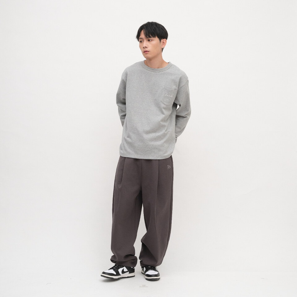 PLAIN口袋長TEE