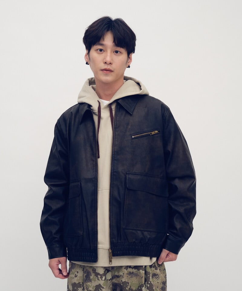 口袋拉鍊皮感外套