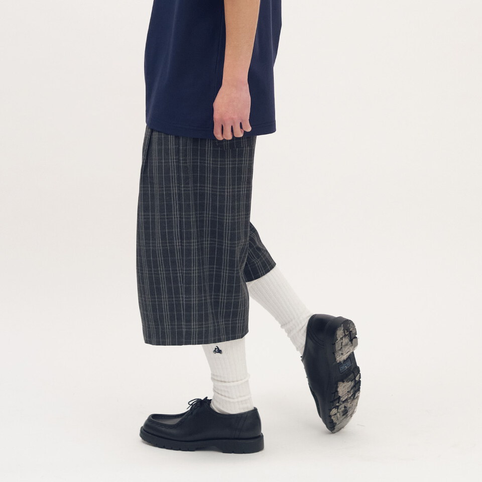 clip by clip 西料格紋打褶七分寬褲