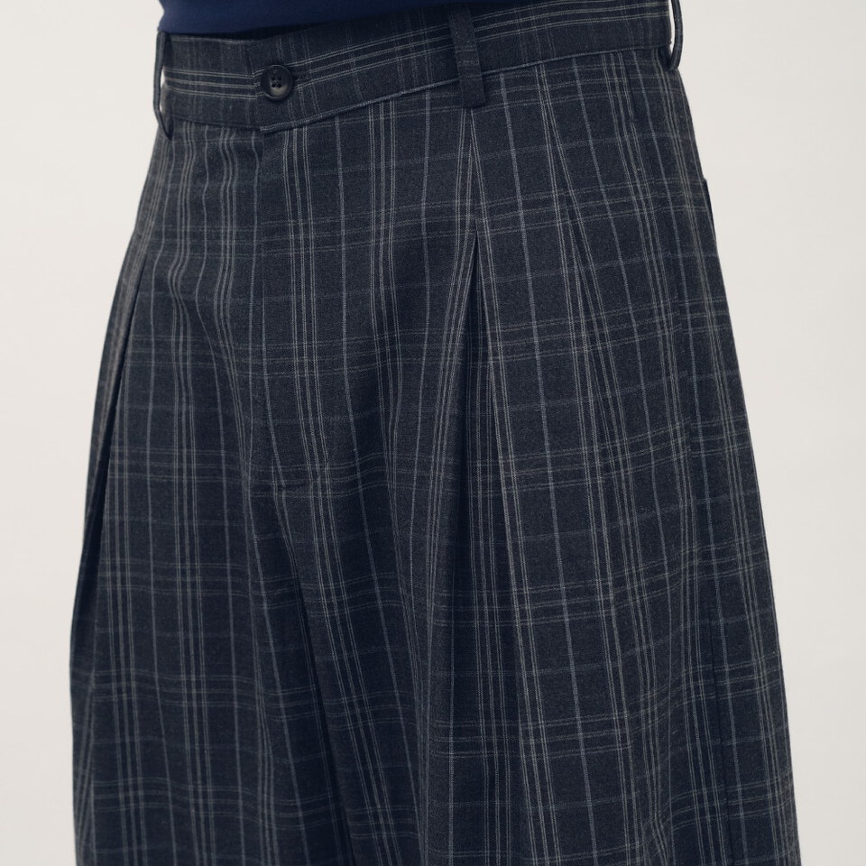 clip by clip 西料格紋打褶七分寬褲