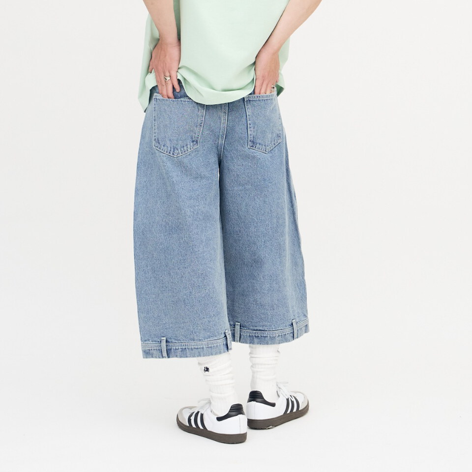 錯視拼接寬鬆牛仔短褲