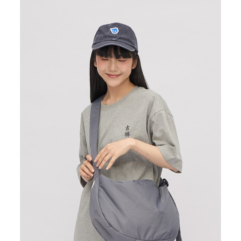 小P社長logo老帽