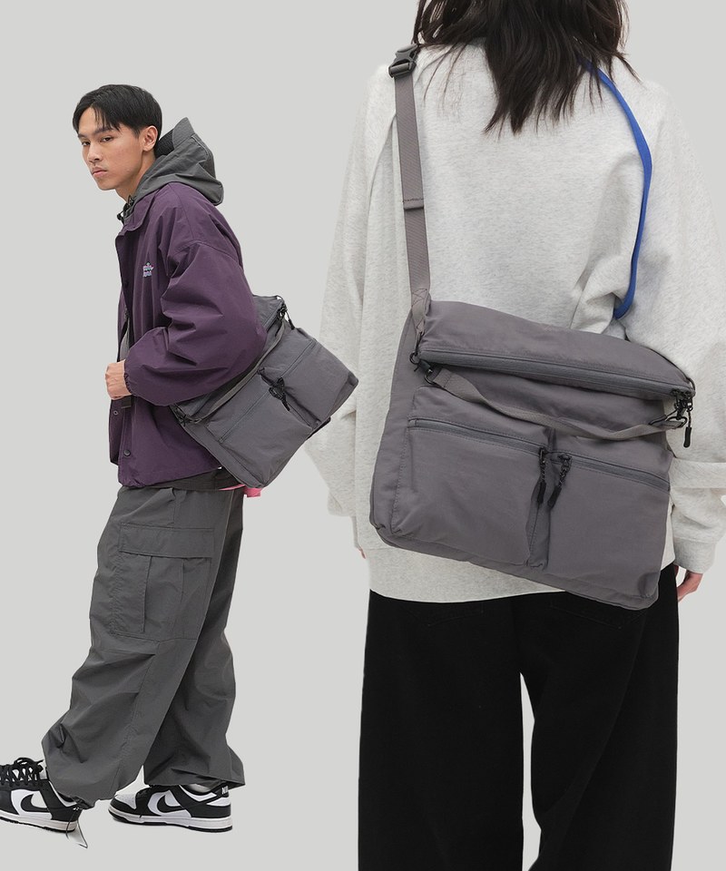 PLN3052-251 輕量防潑水側背包