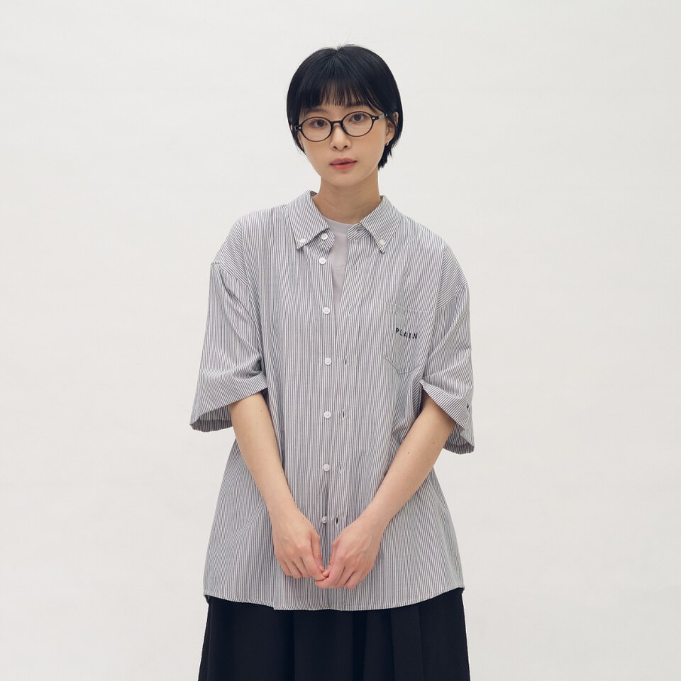 PLN33101-261 PLAIN刺繡條紋口袋短袖襯衫