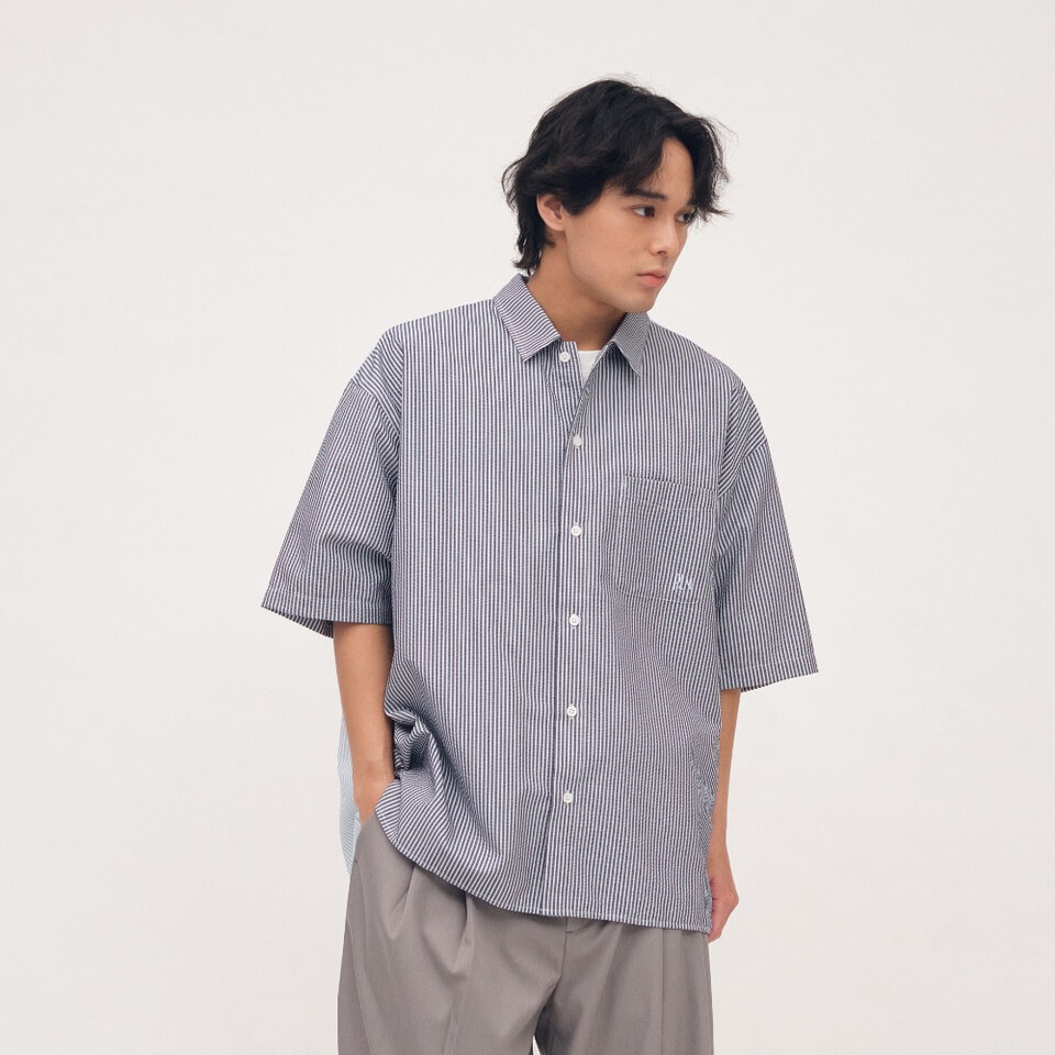 PLN33107-262 泡泡紗拼接條紋襯衫