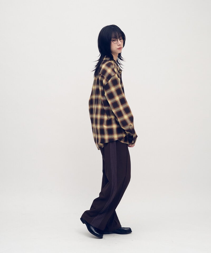 開領刺繡格紋長袖襯衫