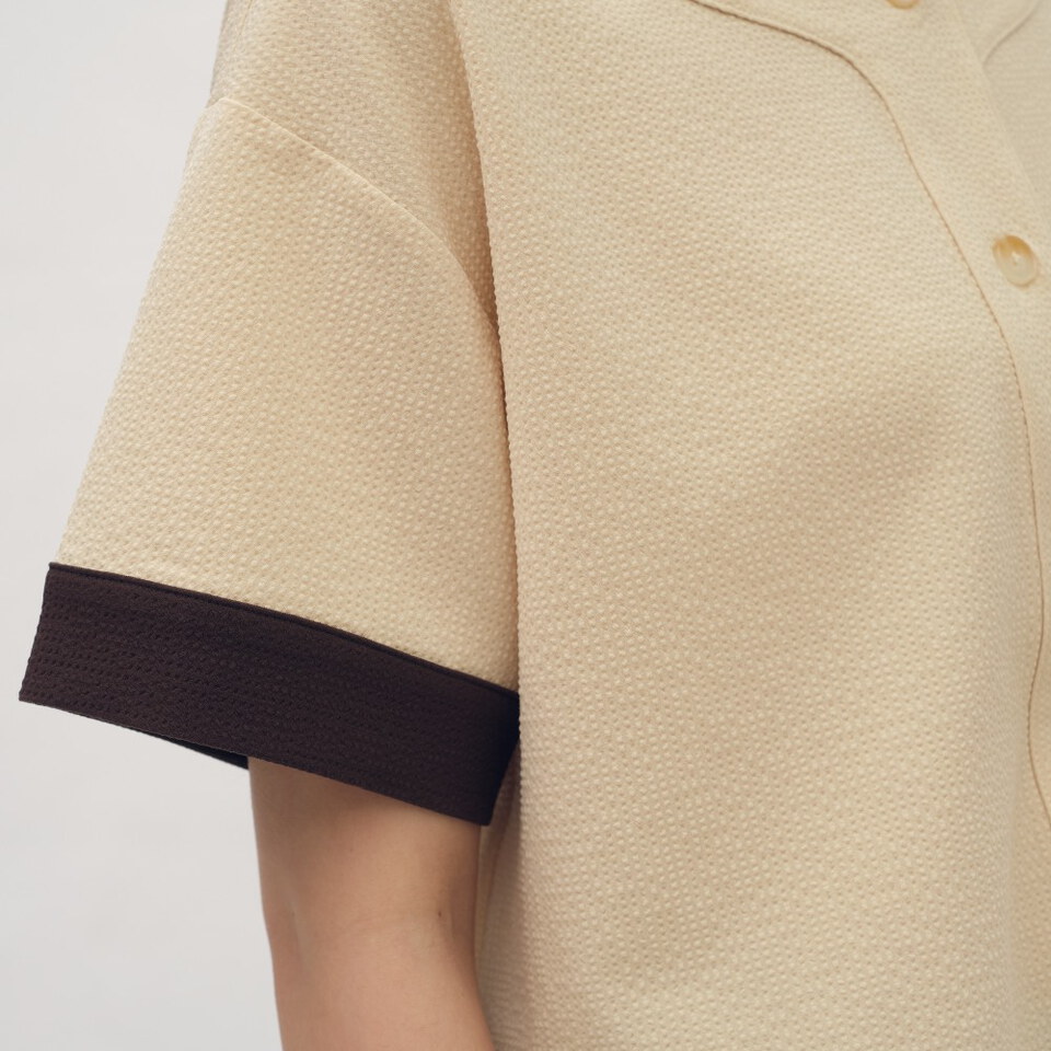 小P社長短版泡泡紗拼接棒球襯衫