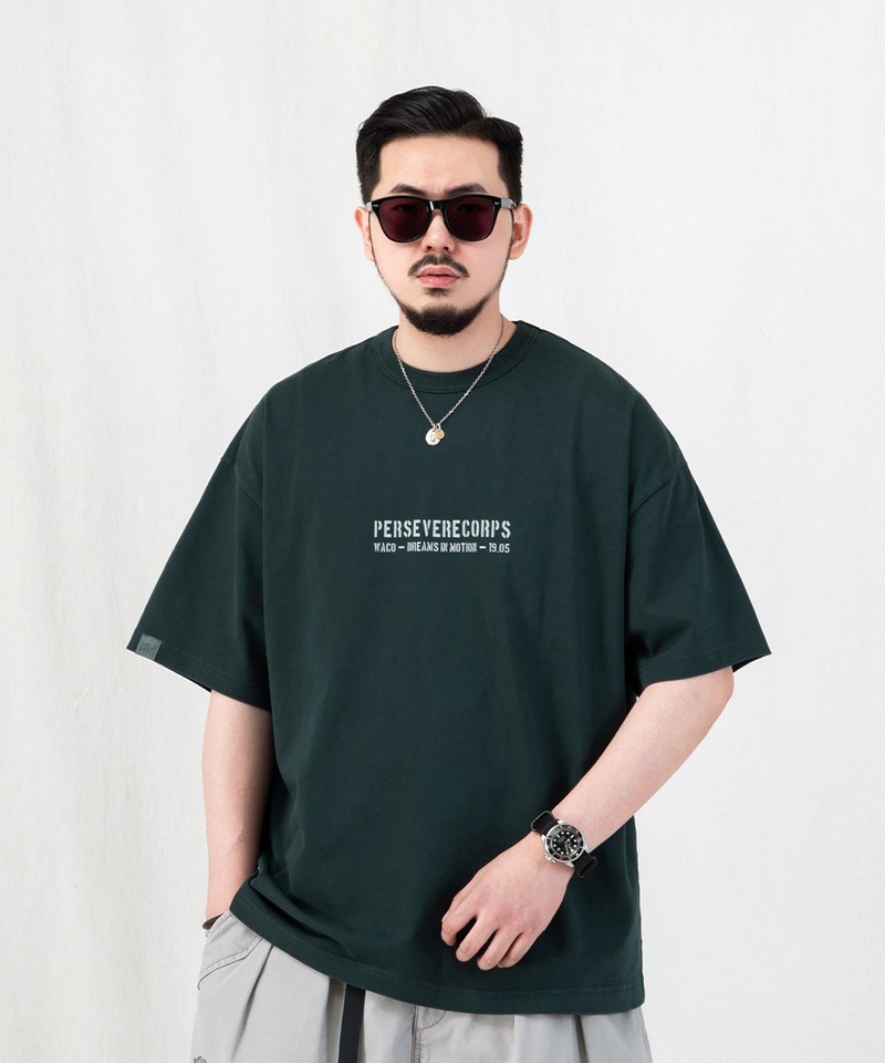 標語圖樣水洗T恤 PIGMENT-DYED WATCHWORD T-SHIRT