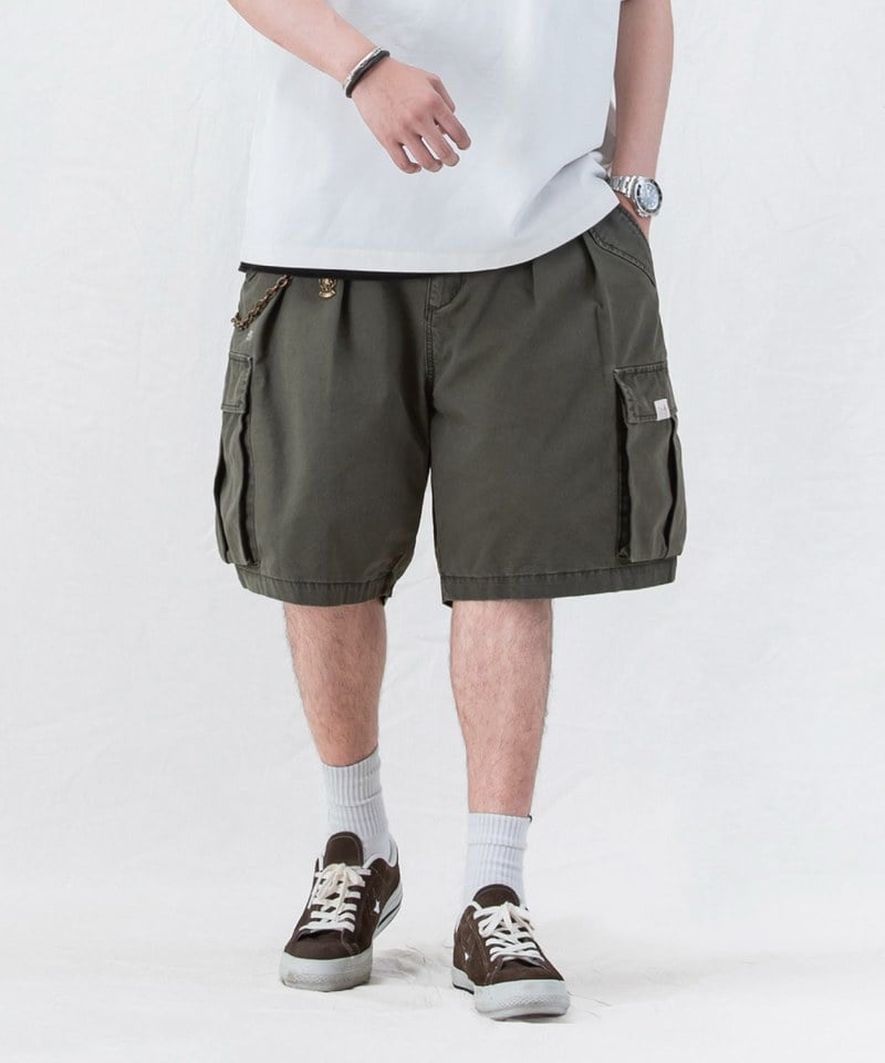 水洗雙摺軍短褲 washed double-pleated cargo shorts