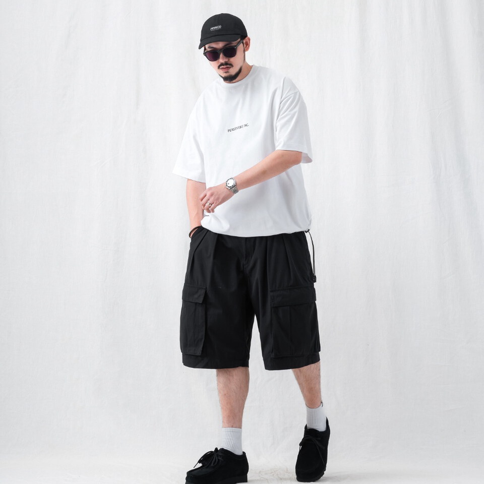 六分口袋短褲 KNEE-LENGTH CARGO SHORTS