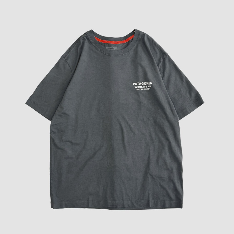 37872 圖像短袖上衣 M'S FORGE BORN T-SHIRT